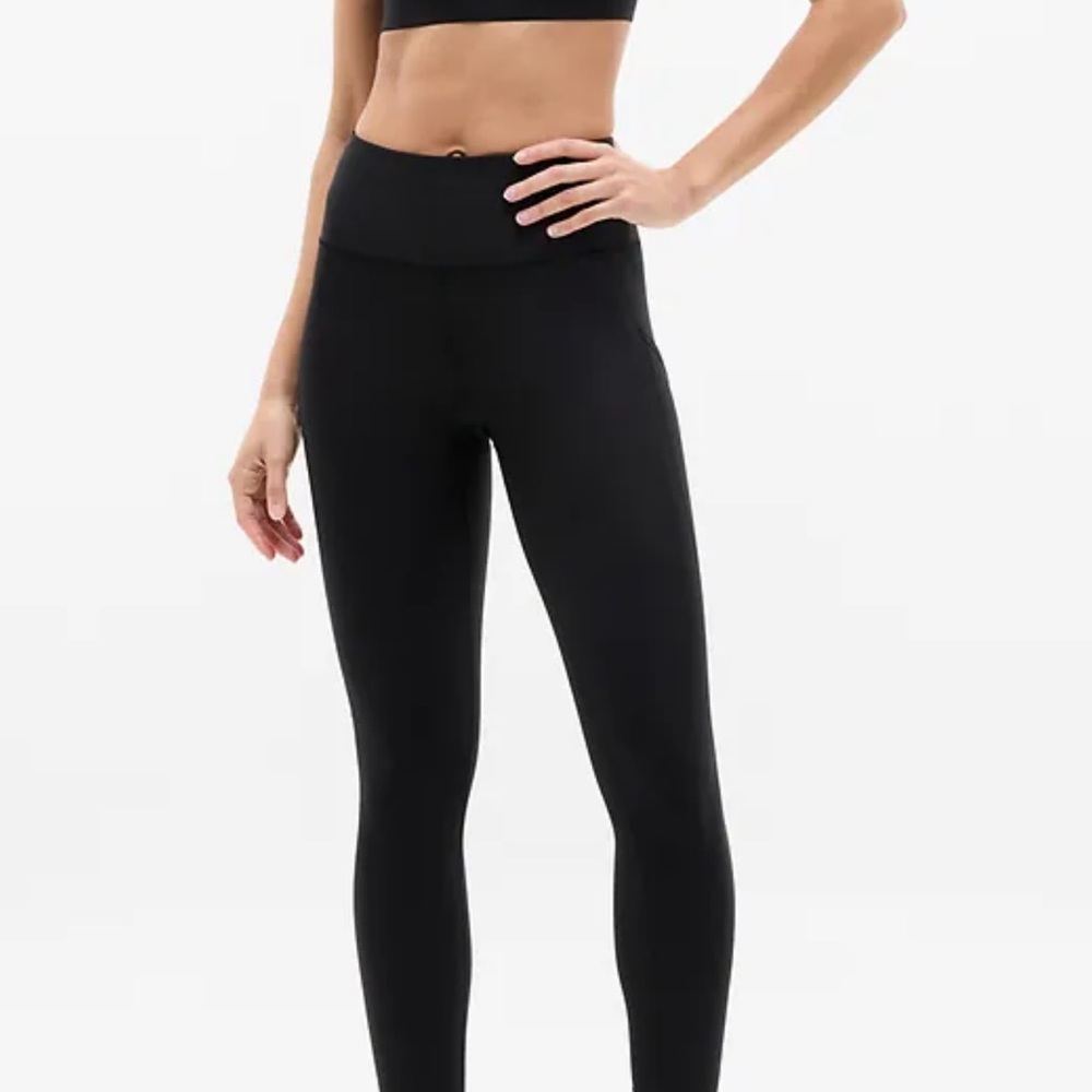 Athleta interval stash high rise 7/8  Leggings